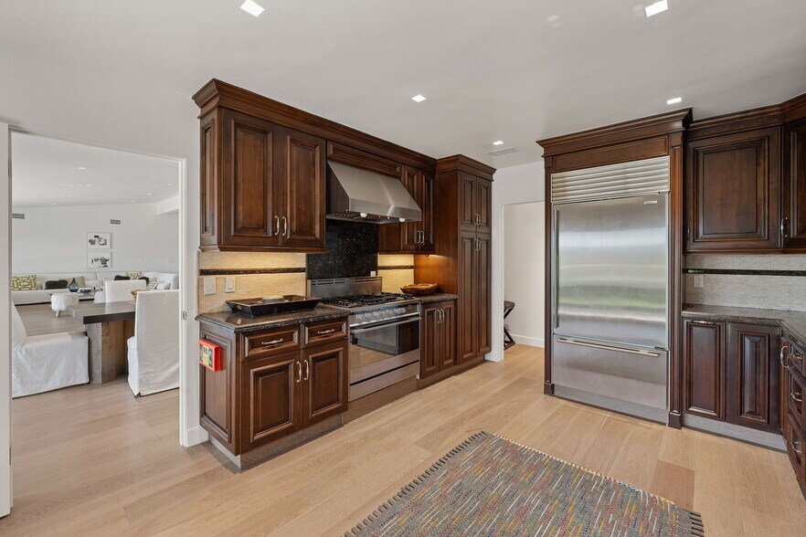 Building Photo - 1641 Tower Grove Dr