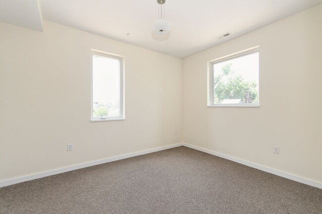Interior Photo - 1050 Druid Ave.