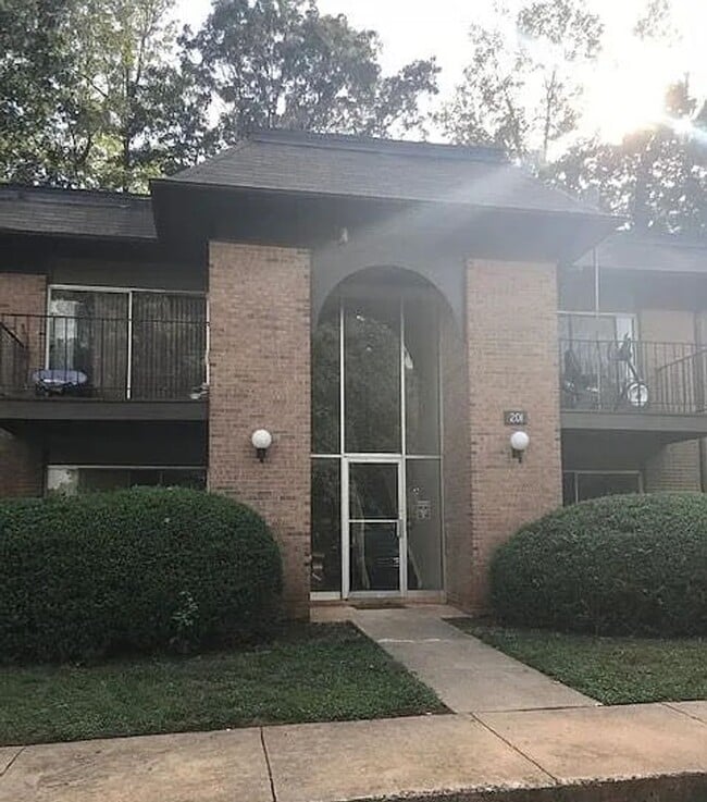 Building Photo - Orchard Trace