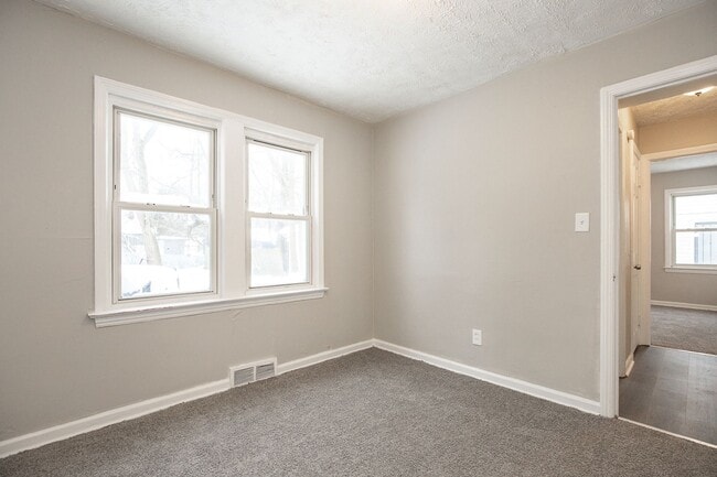 Building Photo - NEWLY RENOVATED! 3 BED, 1 BATH BEAUTIFUL SINGLE-FAMILY HOME IN CLEVELAND!