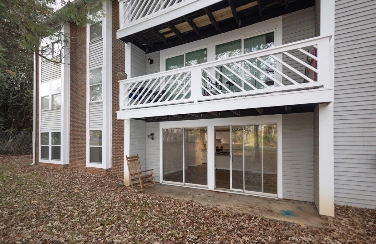 Building Photo - 9500 Shannon Green Dr