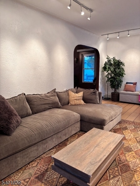 Building Photo - 61 Luddington Rd