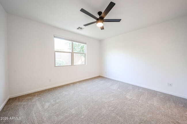 Building Photo - 14220 W Willow Ave