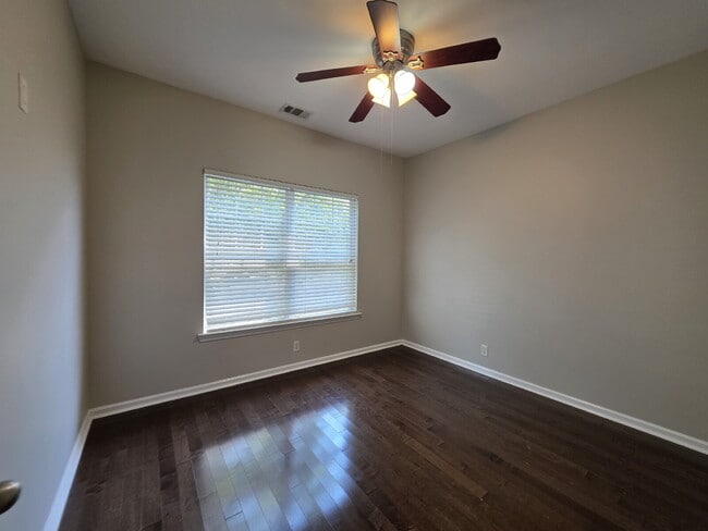 Building Photo - Lakefront 3BR/3BA with Covered Deck, Garage & Community Pool