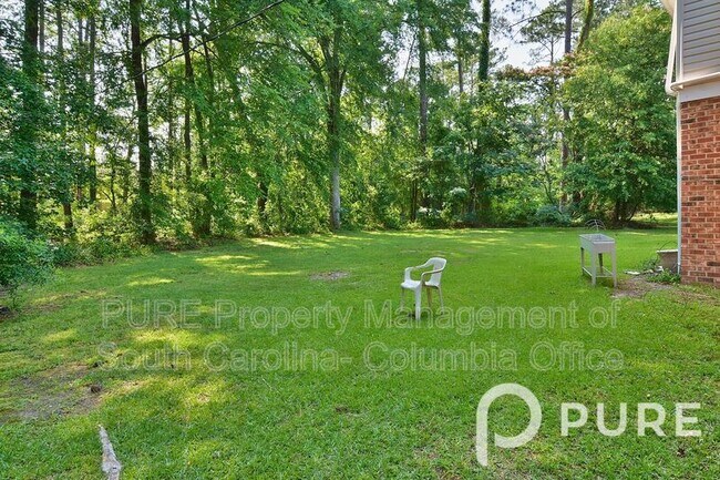 Building Photo - 2915 Chatsworth Rd