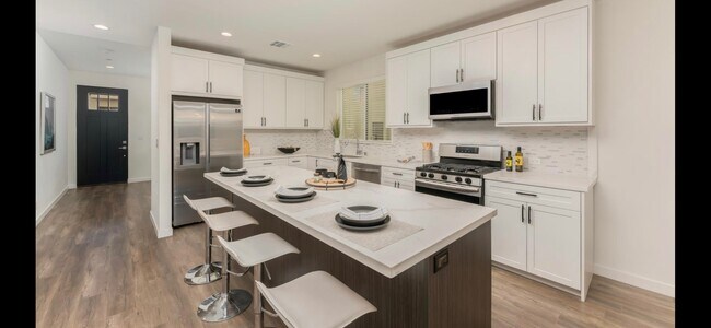 Building Photo - 7108 Dylan Ct