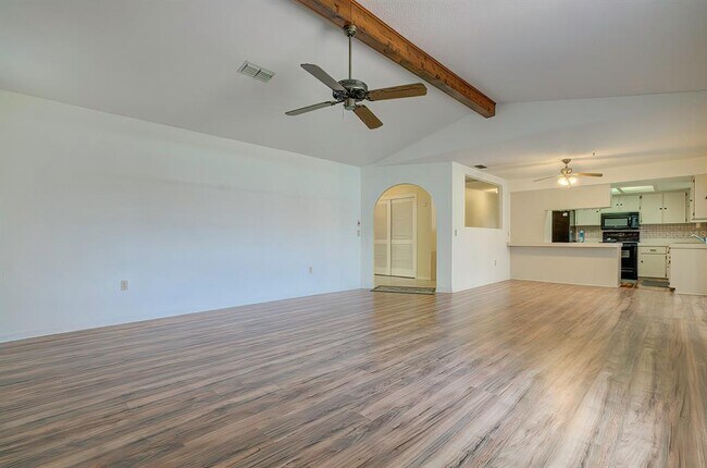 Building Photo - 8992 Hernando Way