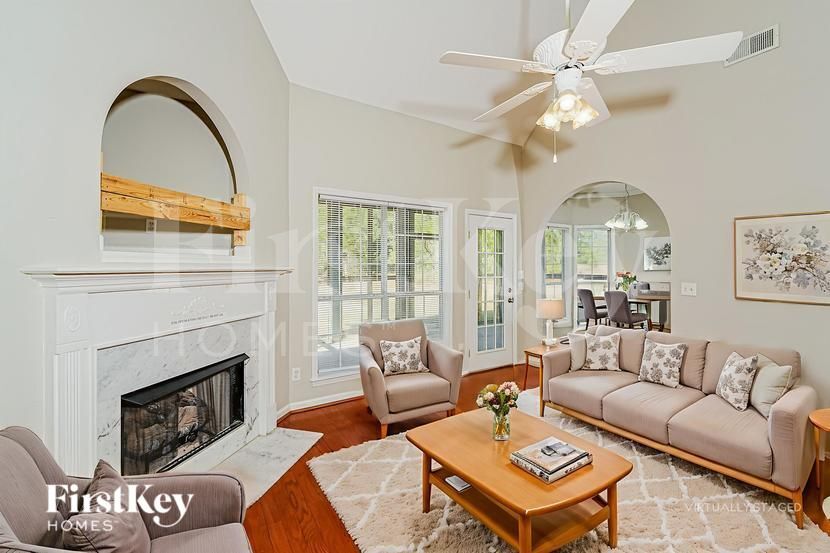 Building Photo - 417 Waterford Dr