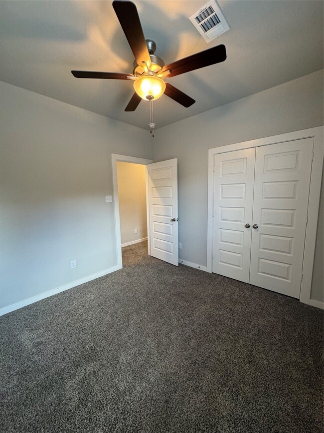 Building Photo - 9906 Grosbeak Ln