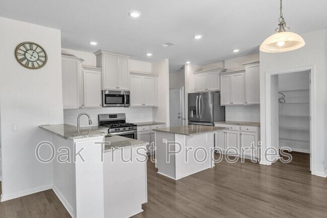 Building Photo - 238 Firewheel Ct