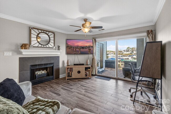 Building Photo - 18695 Vineyard Point Ln