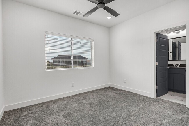 Building Photo - 3010 Alpha Wolf Ct