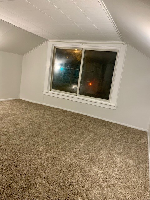 Building Photo - 824 Center St