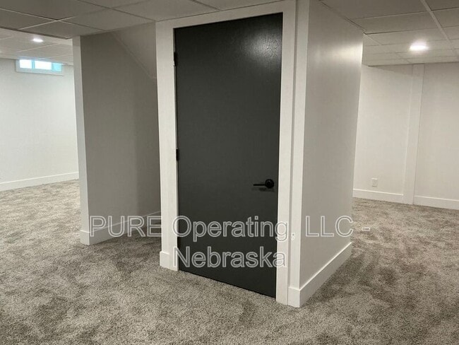 Building Photo - 316 N 13th St