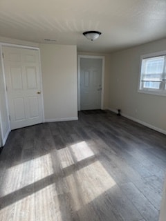 Building Photo - 710 Glenside St