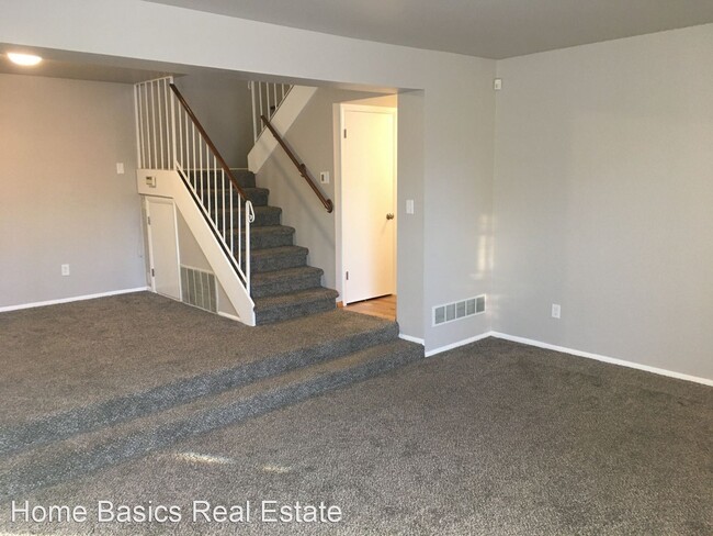 Building Photo - 4 br, 2.5 bath House - 3212 Shadowbrook Dr