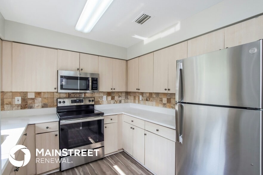 Building Photo - 944 S Kentucky Ave