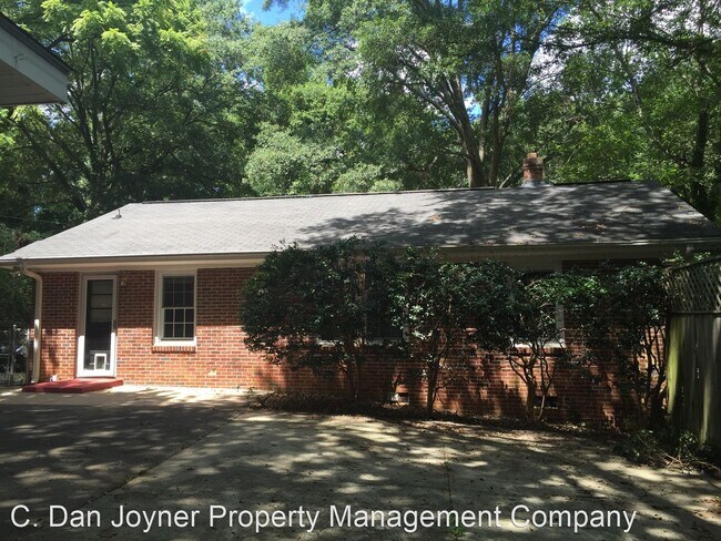 Building Photo - 3 br, 2 bath House - 228 W. Hillcrest Drive