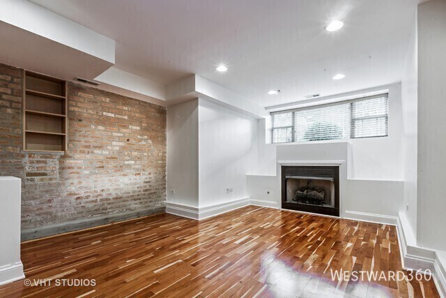 Building Photo - 4946 N Spaulding-G