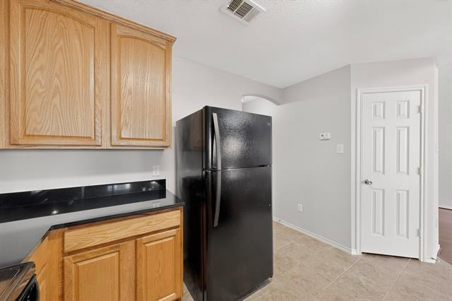 Building Photo - 10276 Darkwood Dr