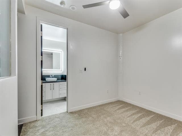 Building Photo - 2600 W 7th St