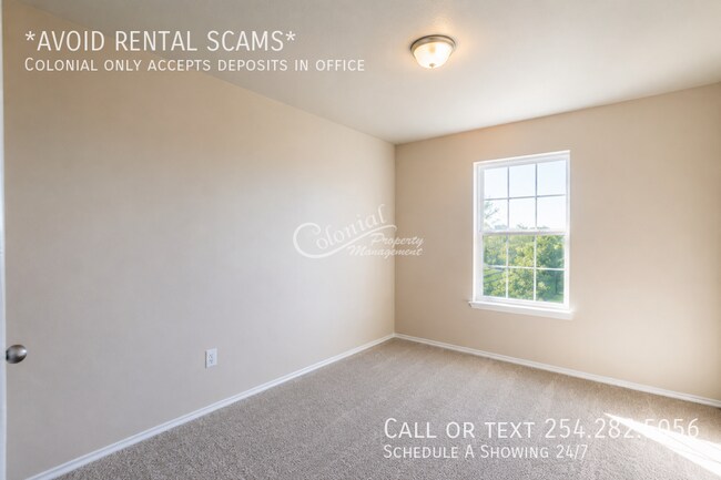 Building Photo - 809 Carla Kay Dr