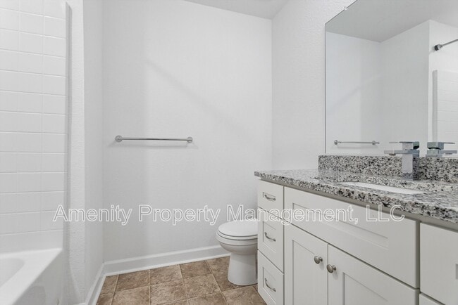 Building Photo - 2403 Trafton Pl