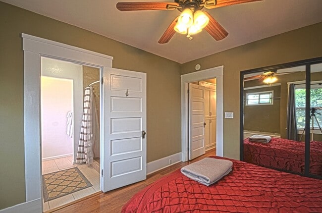 Building Photo - Beautifully Renovated Craftsman with Private Yard & Guest Suite in Prime Bankers Hill