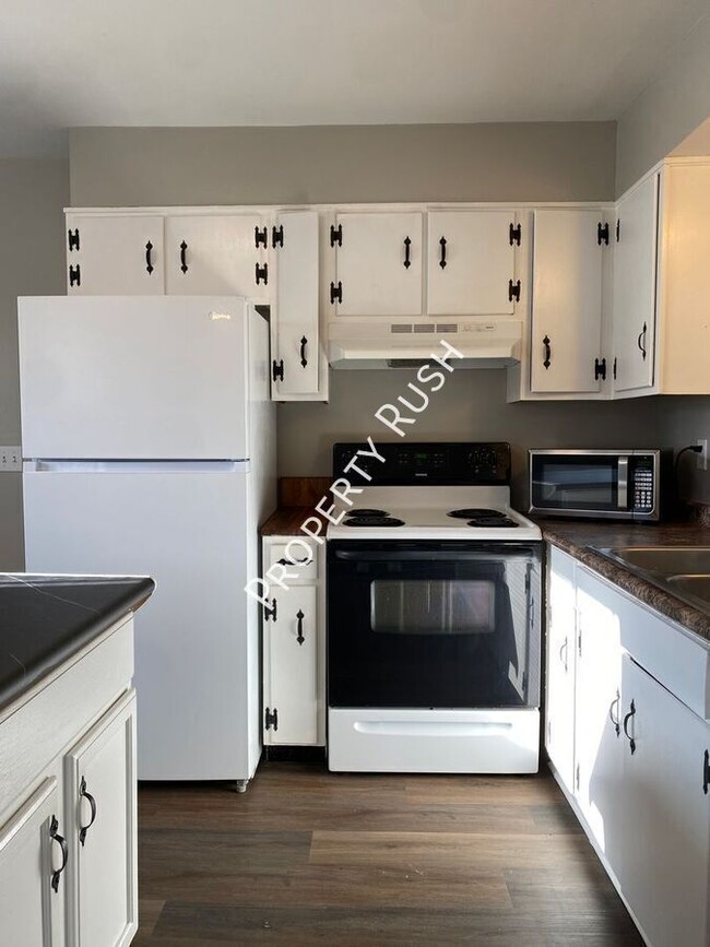 Building Photo - 7728 Nautical Way