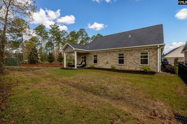 Building Photo - 102 Backspin Dr