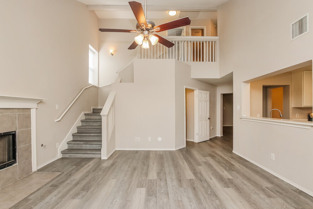 Building Photo - 1504 Lorson Loop