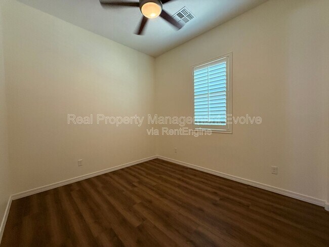 Building Photo - 20508 W Carlton Manor