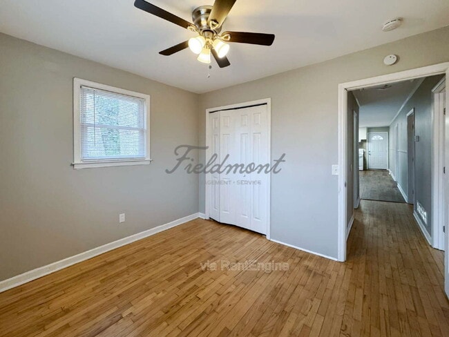 Building Photo - 111 S Buckhorn Rd