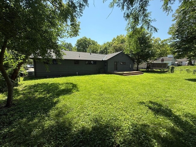 Building Photo - Westwood 3 Bed/2.5 Bath | Newly Renovated MainLevel(owner occupies lower unit) | Garage, Deck and...