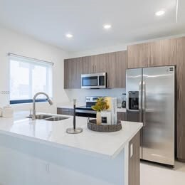 Building Photo - 1184 NW 2nd Ln