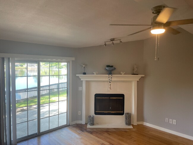 Building Photo - 3706 Sanctuary Way N