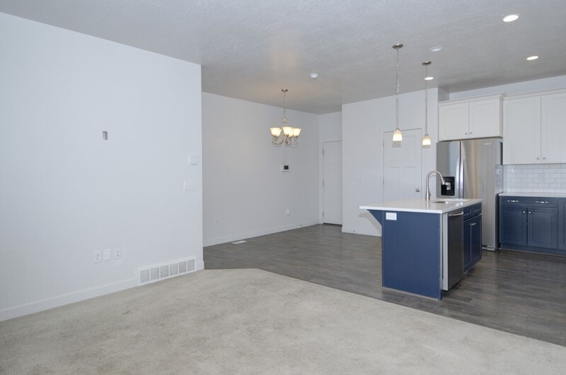 Building Photo - 1108 Emerald Pools Ln