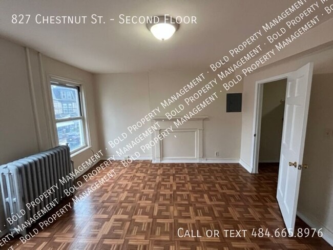 Building Photo - 827 Chestnut St