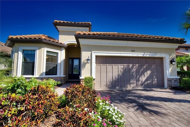 Building Photo - 5628 Semolino St