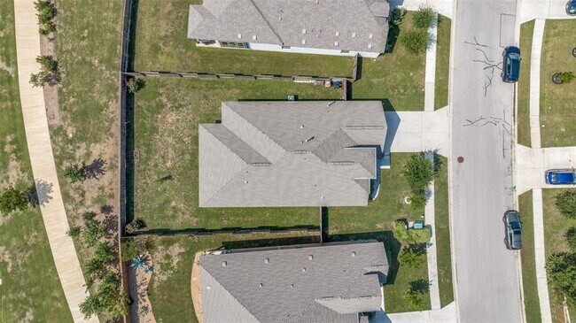 Building Photo - 874 Spinnaker Loop