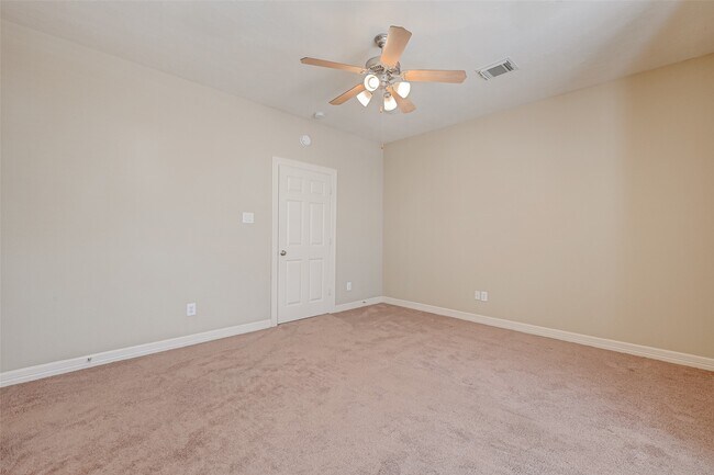 Building Photo - 13607 Brookbluff Ln