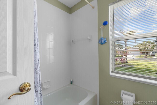 Building Photo - 5260 Grande Palm Cir