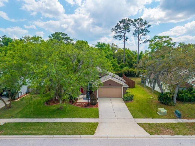 Building Photo - 5477 Glen Oak Pl