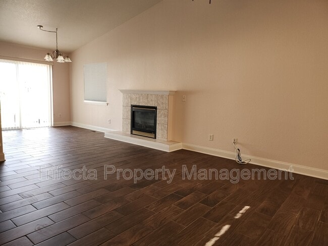 Building Photo - 347 Buckeye Ave