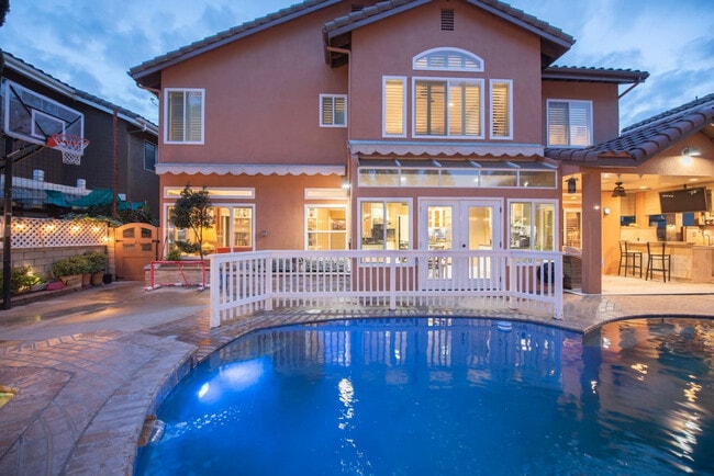 Building Photo - 9598 Naples Dr
