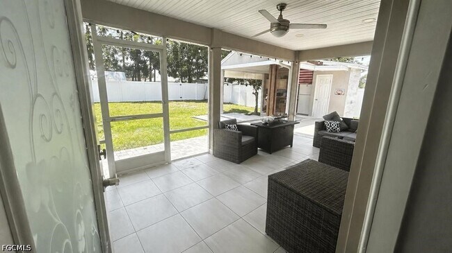 Building Photo - 180 SW Voltair Terrace