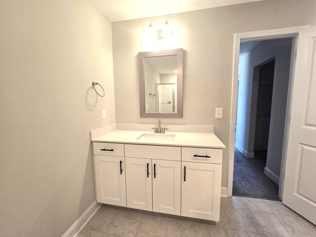 Building Photo - Raeford Rental