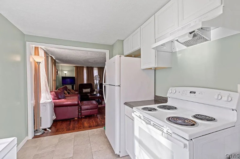 Building Photo - 204 Breman Ave