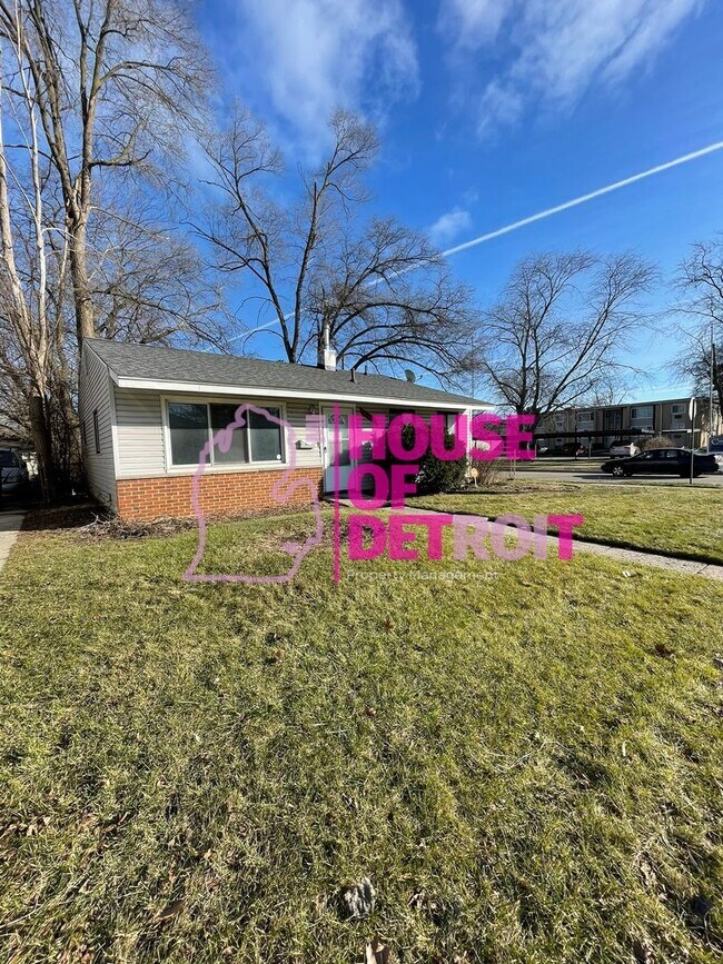 Building Photo - 21900 Coolidge