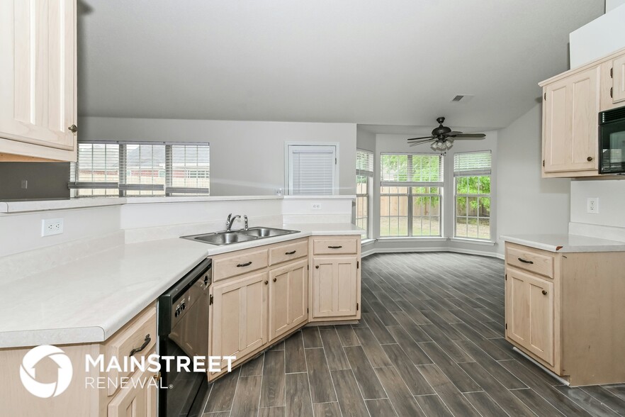 Building Photo - 9857 Averbury Dr